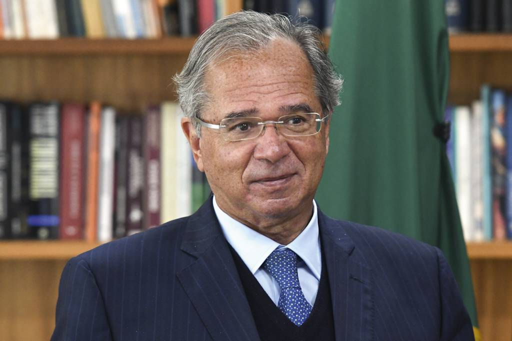 Paulo Guedes debate futuro da indústria e da economia em Curitiba