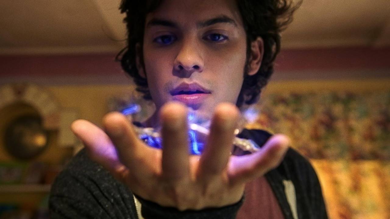 Xolo Maridueña como Jaime em 'Besouro Azul', filme da DC