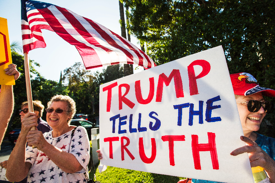 Manifestação a favor de Trump em Los Angeles