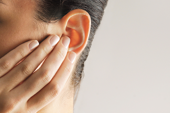 A imaginação preenche os buracos da linguagem, reflete autora sobre surdez
