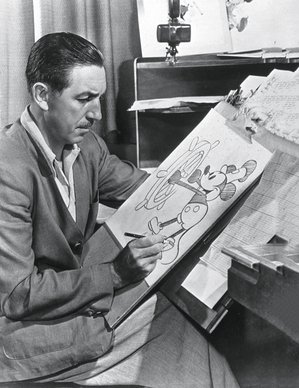 010_A7A08B18_126.jpg CRIADOR - Walt Disney e o Mickey original: rato lucrativo na recessão