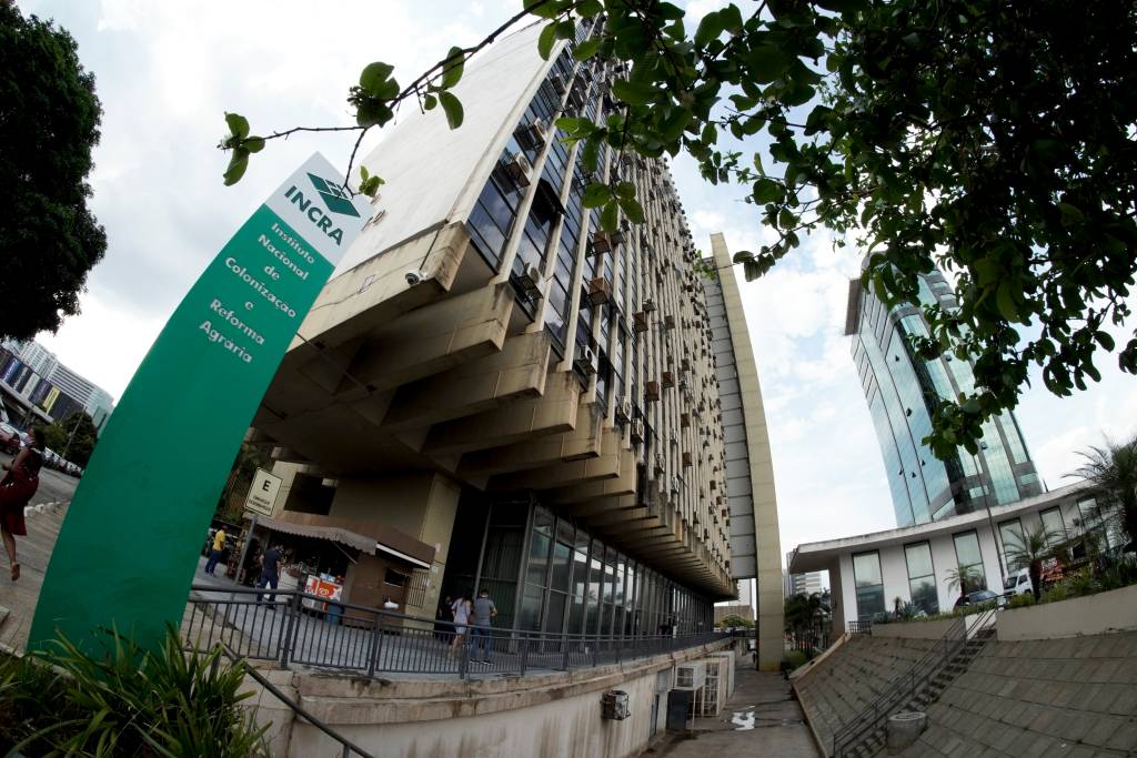 Incra cede área pública para igreja evangélica em Minas Gerais