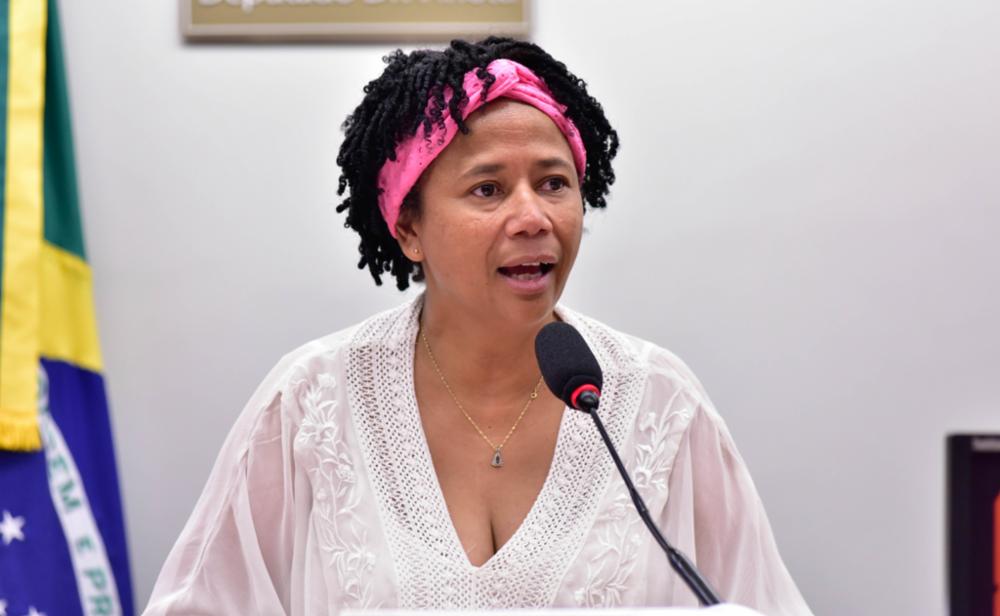 Deputada Silvia Cristina (PL-RO), em audiência sobre incorporação de medicamentos para o câncer de mama no SUS.