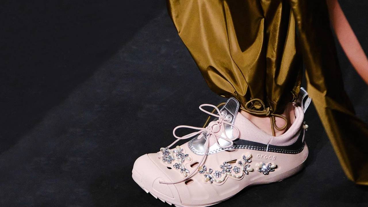 COLABORAÇÃO - Modelo da irlandesa Simone Rocha: luxo