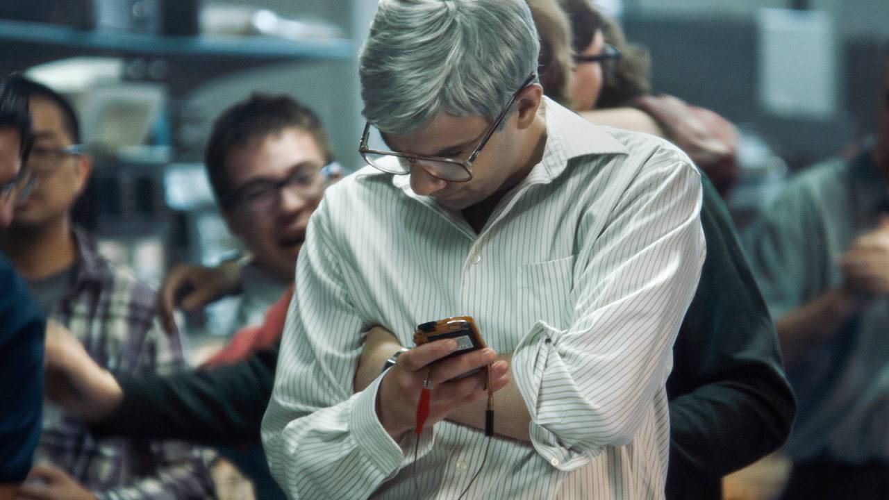 PIONEIRO - Jay Baruchel como Mike Lazaridis: smartphone virou vício