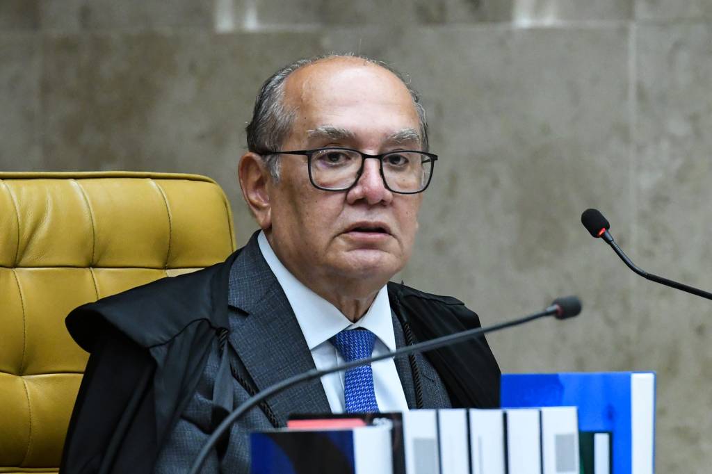 Receita demite auditor que acessou ilegalmente dados de Gilmar Mendes