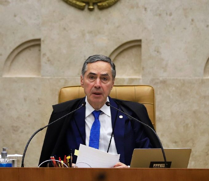 STF derruba lei que proibia exigência de vacina contra a covid-19