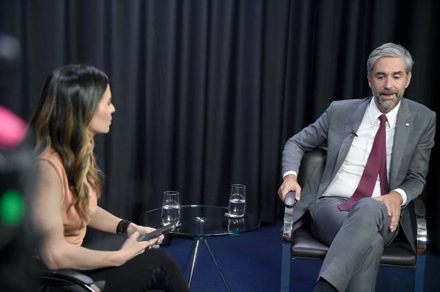 A jornalista e apresentadora Marcela Rahal e o Secretário Nacional de Justiça, Augusto de Arruda Botelho no programa "Amarelas On Air", de Veja A jornalista e apresentadora Marcela Rahal e o Secretário Nacional de Justiça, Augusto de Arruda Botelho no programa "Amarelas On Air", de Veja