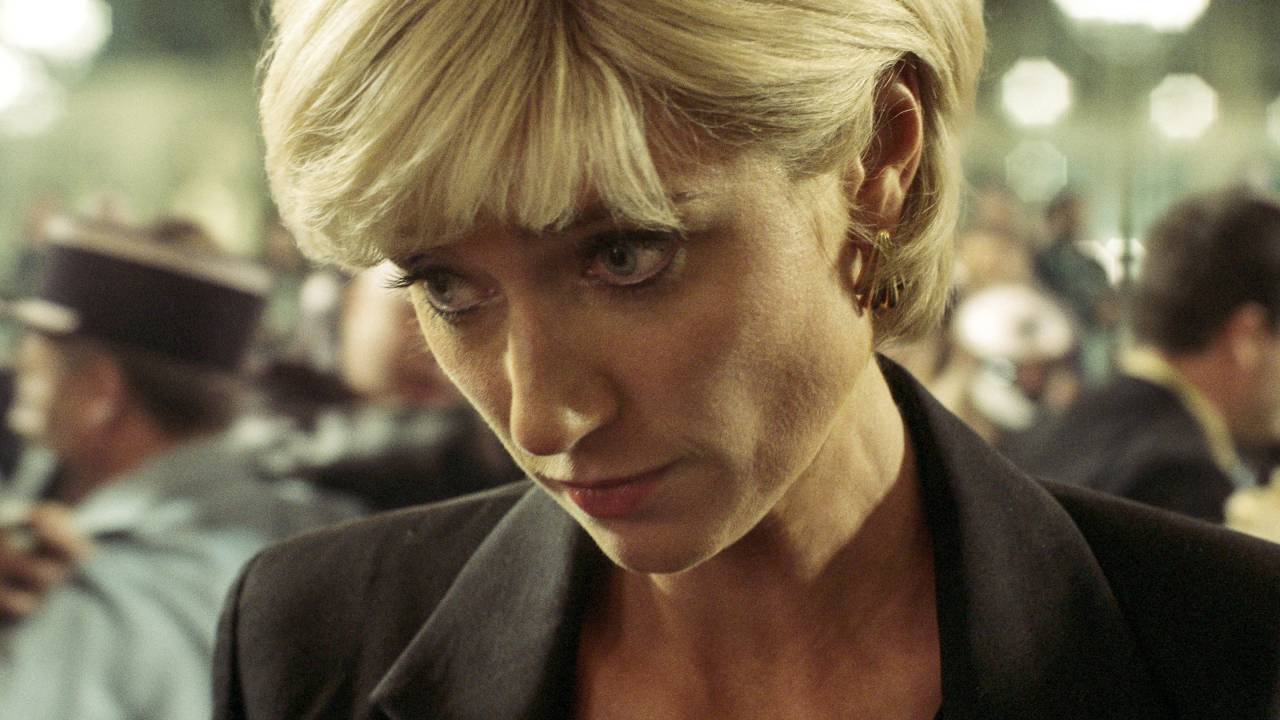 A atriz Elizabeth Debicki como a princesa Diana na última temporada de 'The Crown', da Netflix