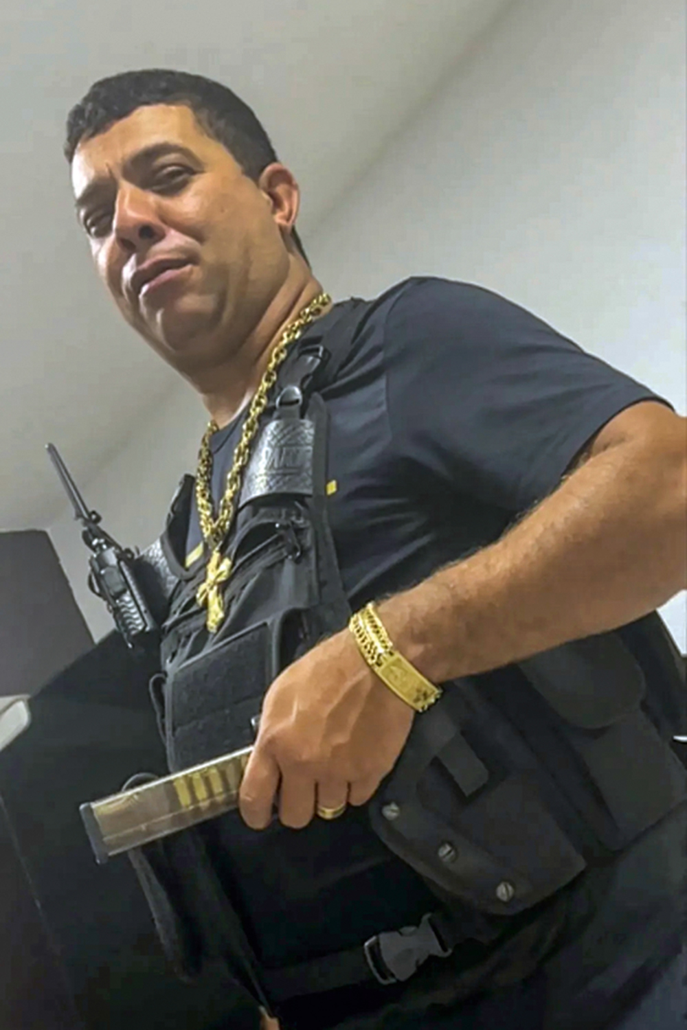 WILTON-CARLOS-RABELLO-QUINTANILHA—ABELHA-internet-b.jpg VOO LIVRE - Abelha: o mandado de prisão do bandido sumiu dos arquivos