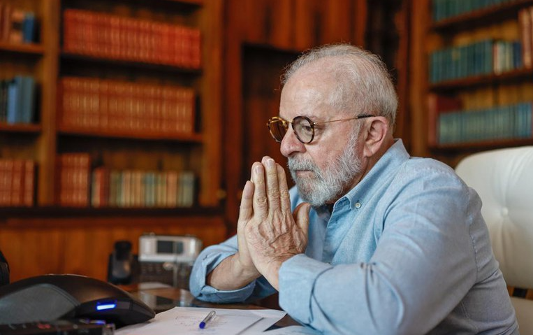 A previsão do retorno de Lula ao Planalto após a cirurgia