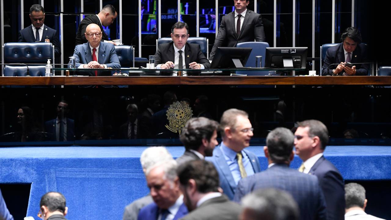 O plenário do Senado durante votação da PEC 8/2021, que limita decisões do STF
