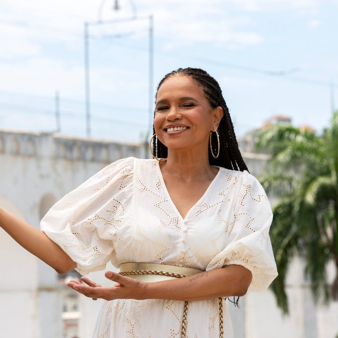 Teresa Cristina explica por que não disputa samba-enredo