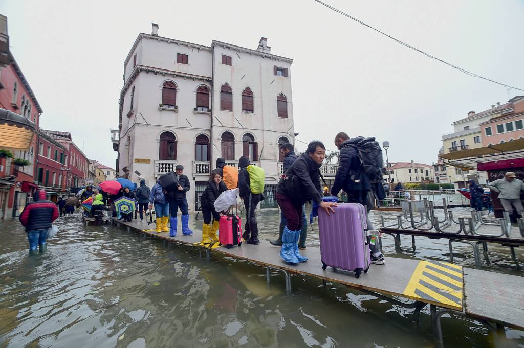 Flooded Venice Faces Another Tidal Surge Flooded Venice Faces Another Tidal Surge