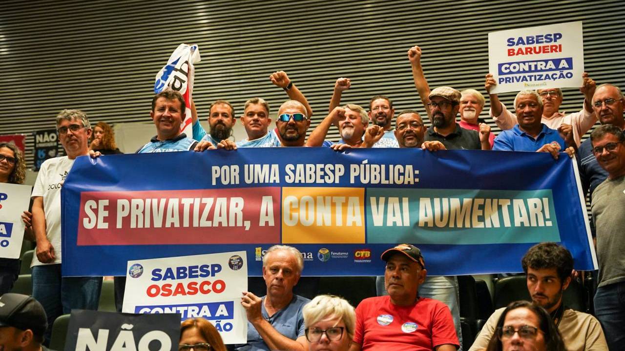 Crédito: Divulgação/Sintaema São Paulo Votação Ales // privatização Sabesp - - - 6 dez 2023 Sintaema - Sindicato dos trabalhadores em água, esgoto e meio ambiente do estado de São Paulo Carregado em 6 de dezembro de 2023 https://www.flickr.com/photos/sintaema/albums/72177720313194590