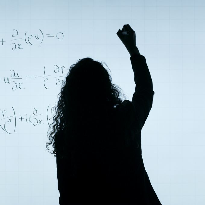 A matemática da vida: quando a escrita junta gente, células e números