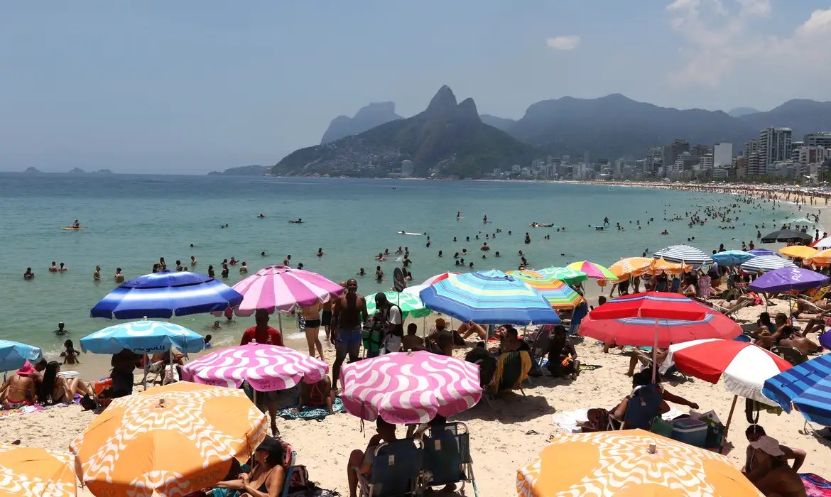 MÁXIMAS ALTAS - Calorão: onda termina neste domingo, 17, mas temperaturas continuam altas