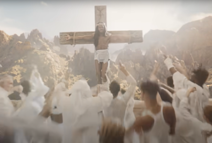 Cena do clipe 'J Christ', de Lil Nas X