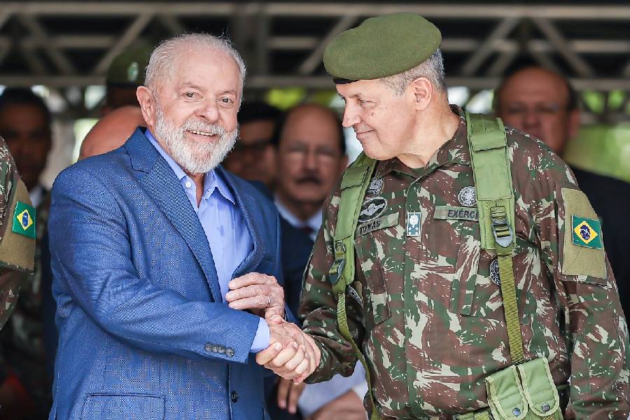 Chefe do Exército isola militares próximos a golpistas investigados no STF