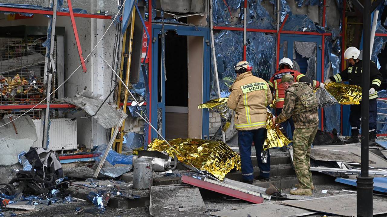 This handout photograph published on the official Telegram account of Belgorod region governor Vyacheslav Gladkov, on February 15, 2024, shows rescuers working at a damaged shopping centre following an air attack on Belgorod. At least five people were killed and 18 wounded in an air attack on the Russian city of Belgorod near the Ukrainian border, regional governor Vyacheslav Gladkov said on February 15, 2024. (Photo by Handout / Telegram / @vvgladkov / AFP) / RESTRICTED TO EDITORIAL USE - MANDATORY CREDIT "AFP PHOTO / TELEGRAM ACCOUNT @vvgladkov" - NO MARKETING NO ADVERTISING CAMPAIGNS - DISTRIBUTED AS A SERVICE TO CLIENTS
