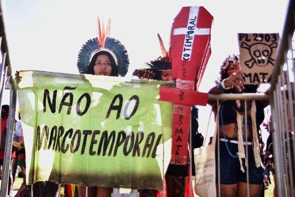 2386095_fotoarena.jpg NO GOVERNO - Demarcações: crítica ao radicalismo e defesa do entendimento