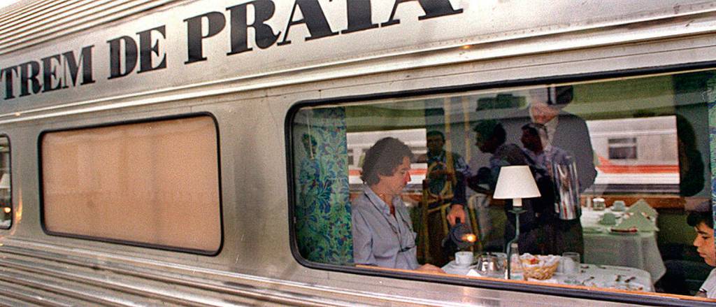 508302-high.jpeg TRISTE FIM - Trem de Prata: antiga conexão entre São Paulo e Rio foi desativada