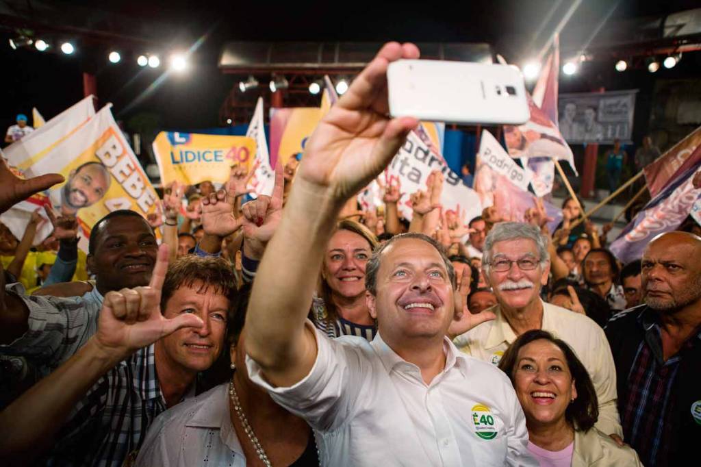 EDUARDO-CAMPOS-CAMPANHA-2014-6172.jpg ROMPIMENTO - Campos: desafio ao PT e tragédia antes da eleição de 2014