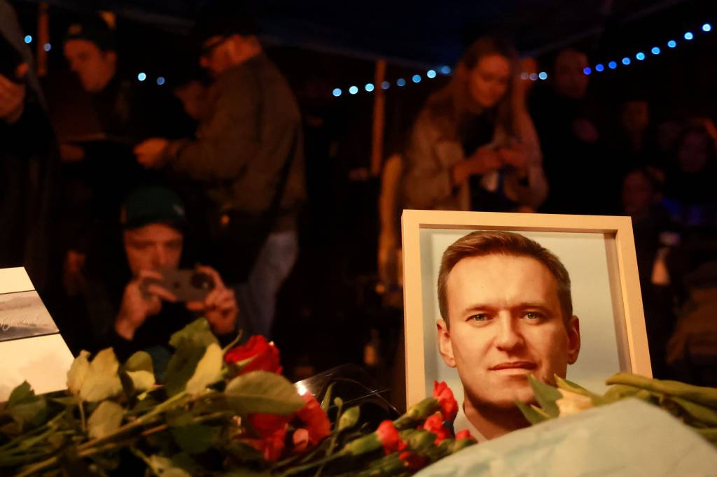Reino Unido sanciona chefes da prisão onde Navalny foi encontrado morto