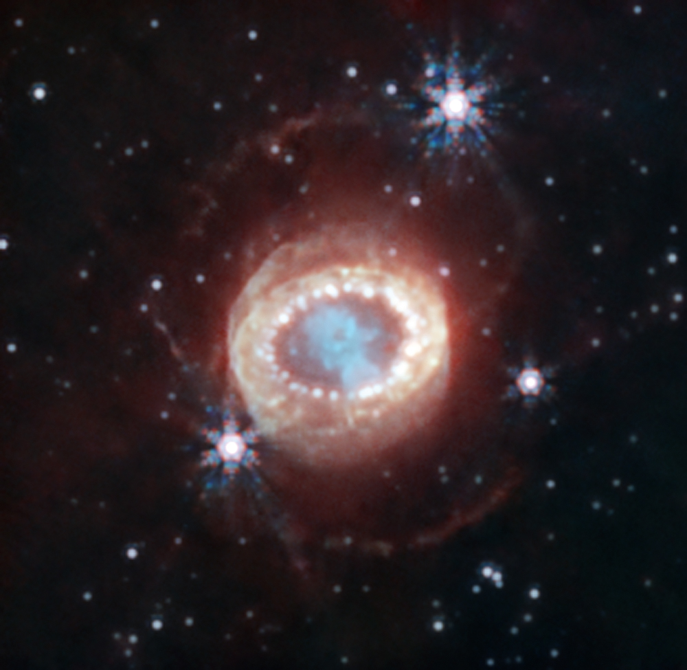STScI-01H8Q09FHX53PFD6Q92EZY45A4 EXPLOSÃO - Supernova SN 1987A: ponto de referência estelar afeito a pesquisa