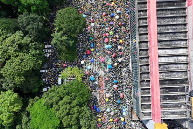 manifestacao-paulista-drone-usp (1) Foto aérea capturada por drone durante a manifestação em defesa do ex-presidente Jair Bolsonaro na Avenida Paulista, em São Paulo, em 25 de fevereiro de 2024