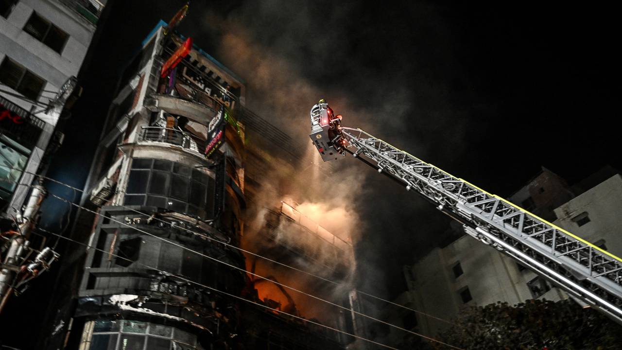 Firefighters work to extinguish a fire in a commercial building that killed at least 43 people, in Dhaka, on February 29, 2024. At least 43 people were killed and dozens injured after a fire blazed through a seven-storey building in an upscale neighbourhood in the Bangladeshi capital of Dhaka late on February 29, health authorities said. (Photo by Munir Uz Zaman / AFP)
