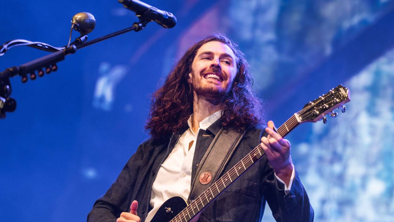 Performance de Hozier em São Francisco, na Califórnia, em outubro de 2023