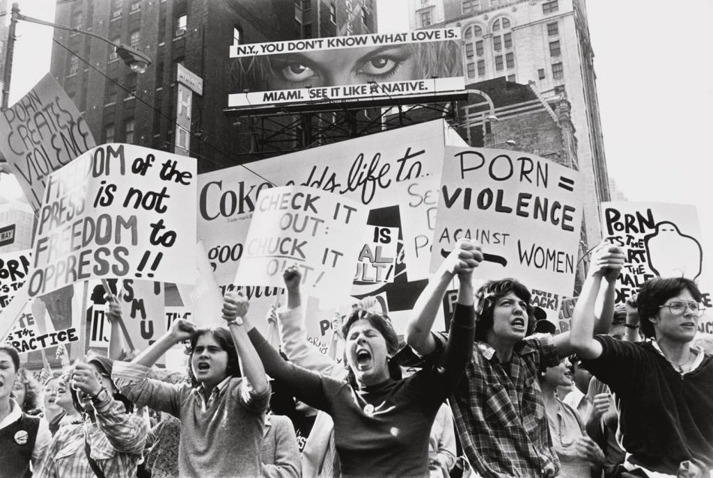 GettyImages-515237479.jpg EM MARCHA - Protesto em Nova York, anos 1970: contra a exploração feminina