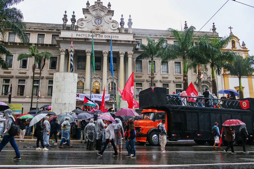 SAO928005.JPG IMPOPULAR - PT: fracasso dos atos convocados pela sigla revela desgaste