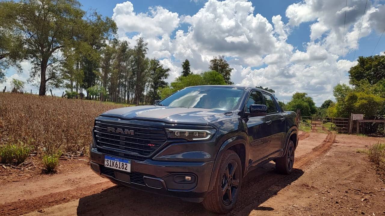 Ram Rampage R/T tem visual esportivo, mas encara qualquer terreno -
