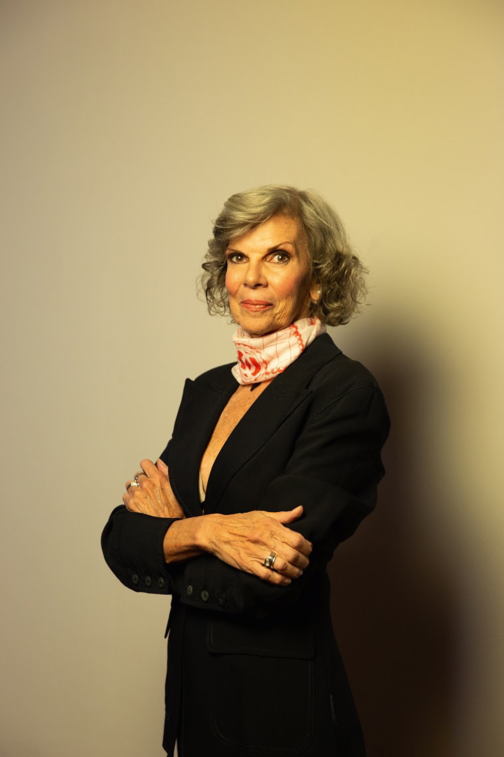 NA FASE &Aacute;UREA - Passado um turbulento div&oacute;rcio, ap&oacute;s tr&ecirc;s d&eacute;cadas de casamento, Isabel Dias, 68 anos, voltou a ter prazer a dois e decidiu escrever um livro sobre a experi&ecirc;ncia. &ldquo;Antes, me sentia pressionada a ter rela&ccedil;&otilde;es. Hoje s&oacute; fa&ccedil;o o que quero&rdquo;, conta.