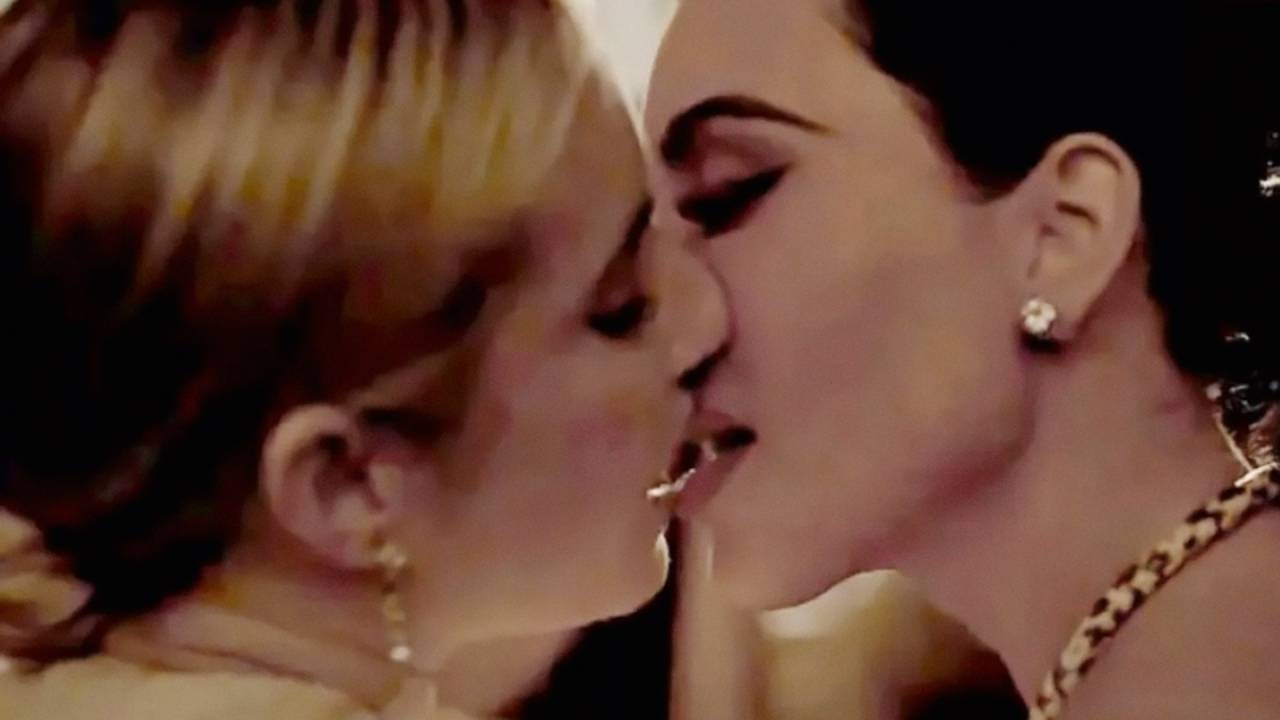 Emma Roberts e Kim Kardashian