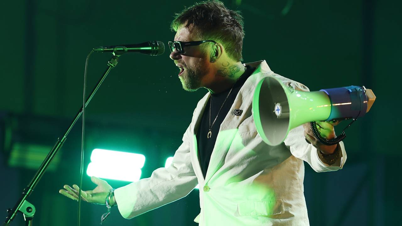 Damon Albarn durante show do Blur no Coachella 2024