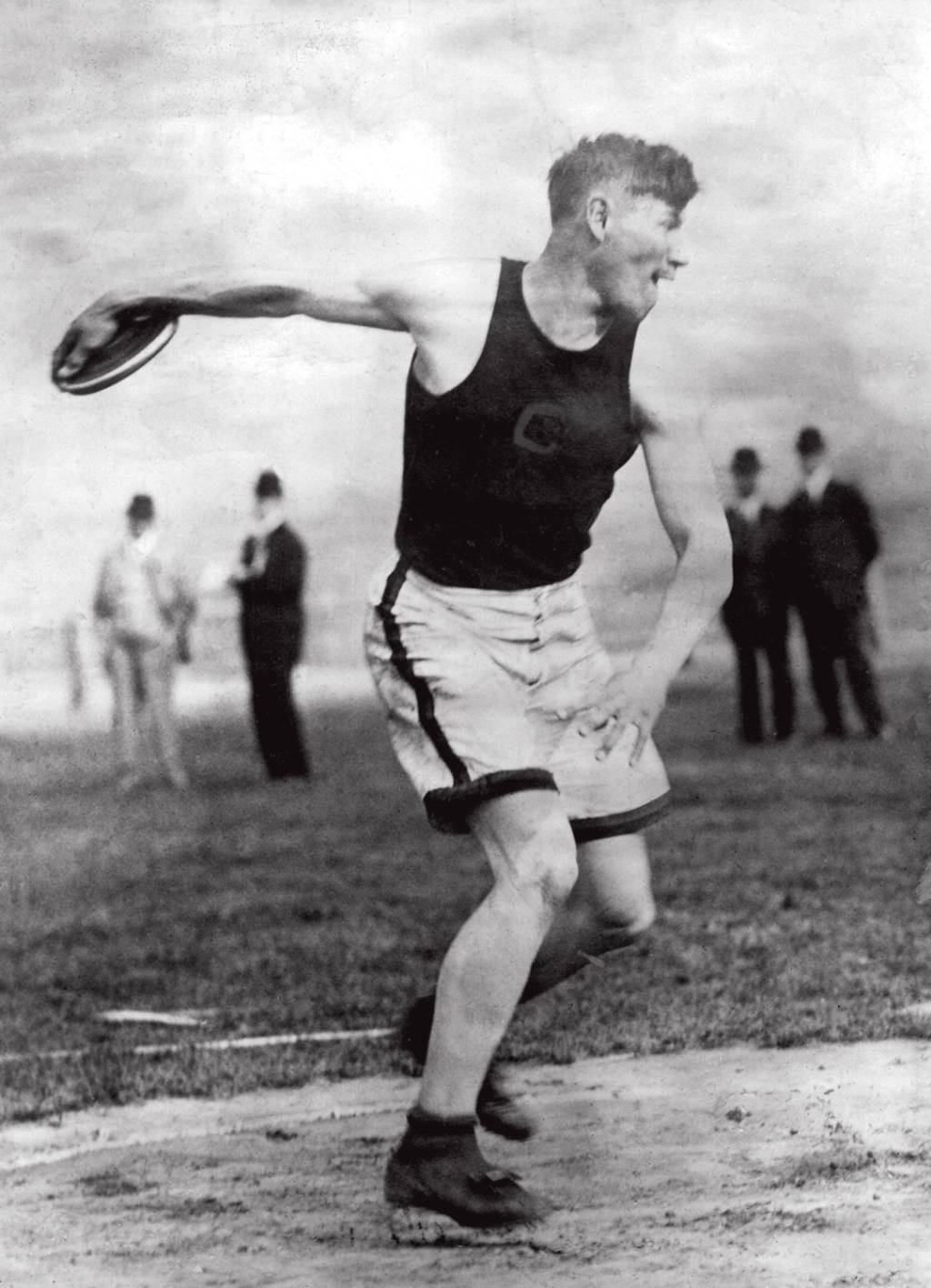 Jim Thorpe OSTRACISMO - Jim Thorpe: acusado de profissionalismo em 1912
