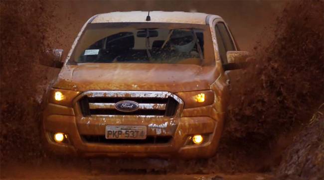 LuisGozzani-FordTatuí-3 Gozzani a bordo da picape Ranger, em testes na pista offroad -