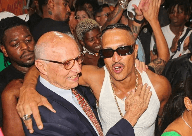 Eduardo Suplicy surpreende ao comparecer em aniversário de Mano Brown