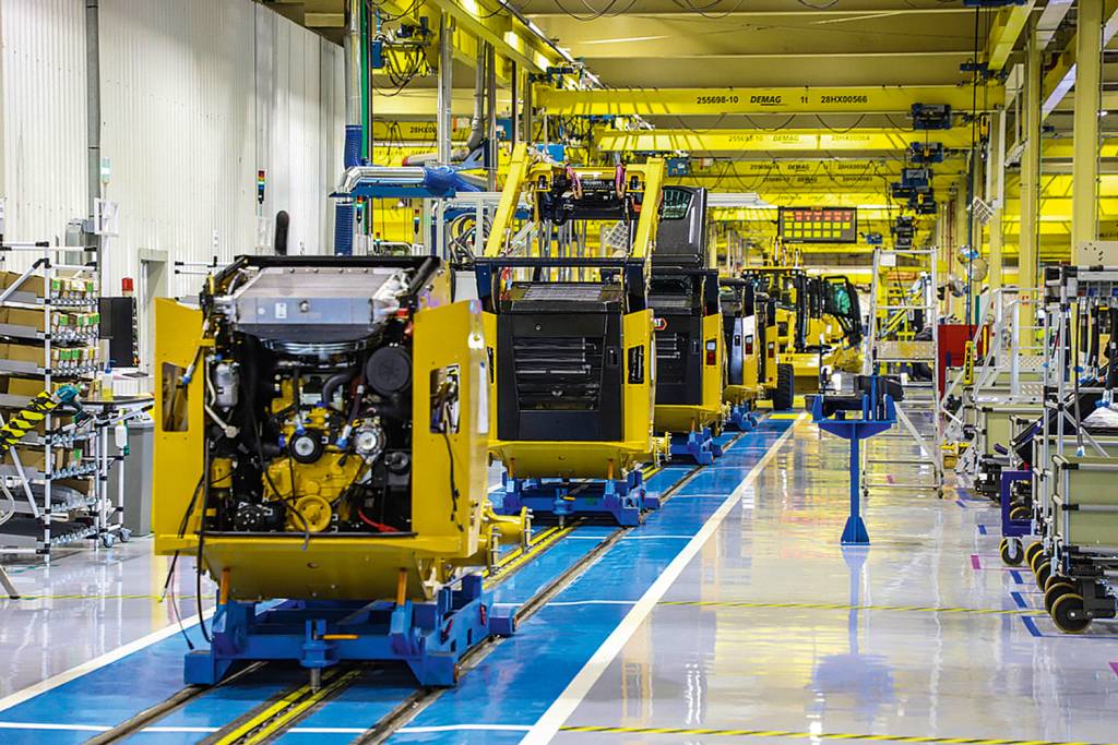 caterpillar-1024×683.jpg Linha de máquinas: a Caterpillar produz tratores para construção e mineração, motores e turbinas