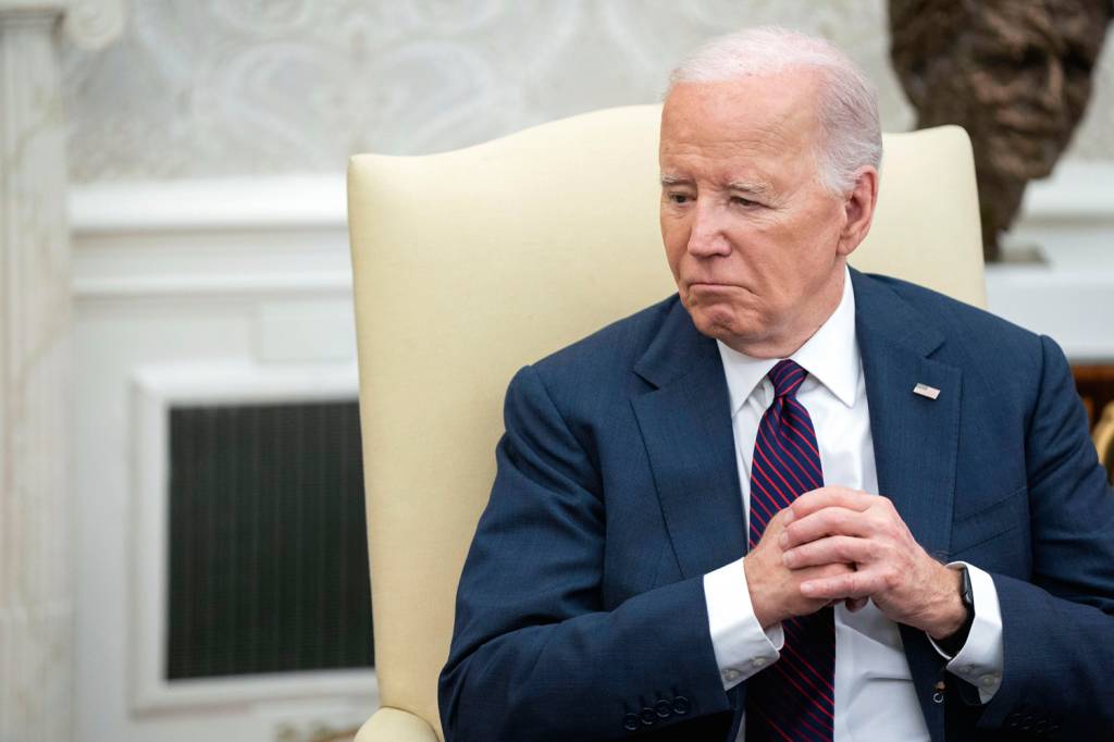 efespphotos343830.jpg CONTENÇÃO - Biden: tentando evitar uma guerra aberta entre inimigos poderosos que pode levar ao caos