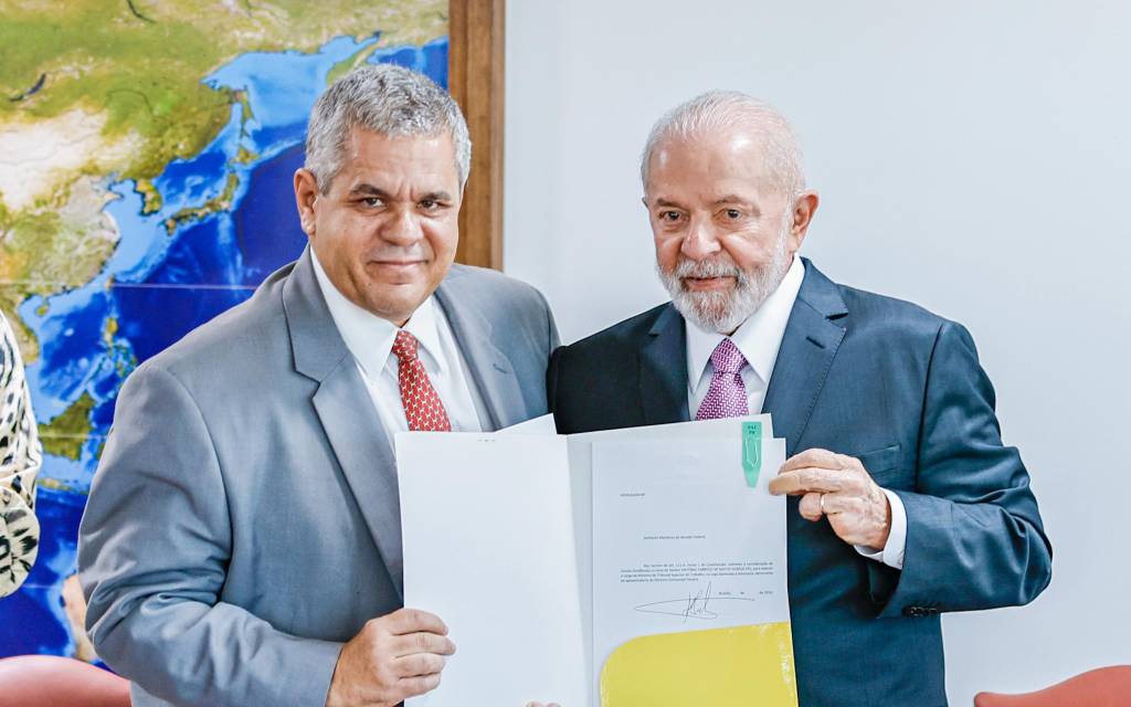 Lula faz aceno a Pacheco ao indicar advogado para ministro do TST