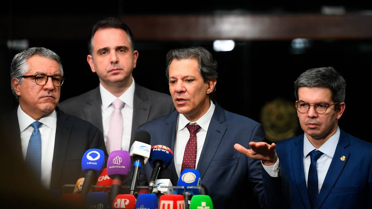 Alexandre Padilha, Rodrigo Pacheco, Fernando Haddad e Randolfe Rodrigues
