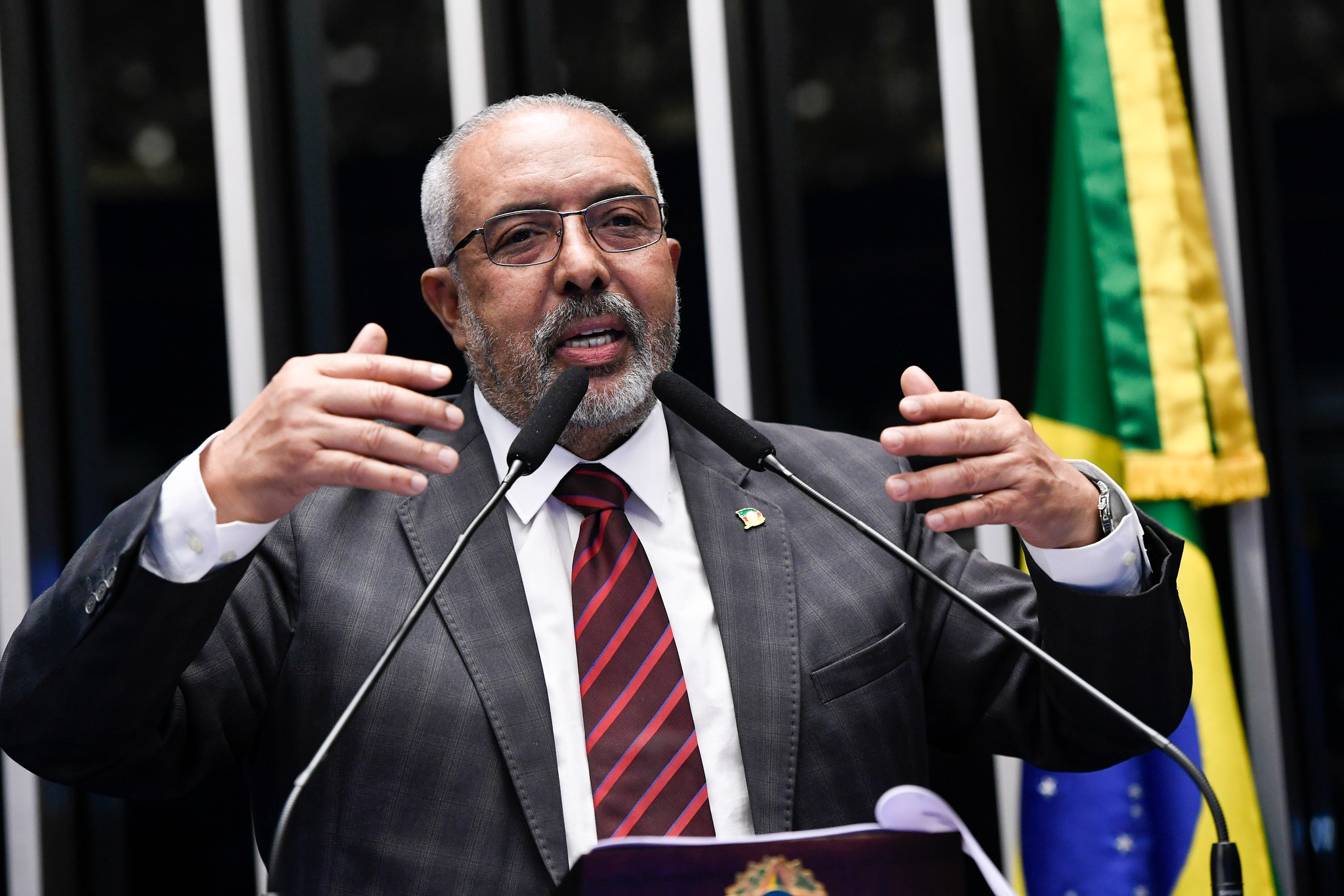 Paulo Paim (PT-RS) cobra acordo para votar fim da 6×1: ‘Não pode ficar medindo interesse eleitoral’