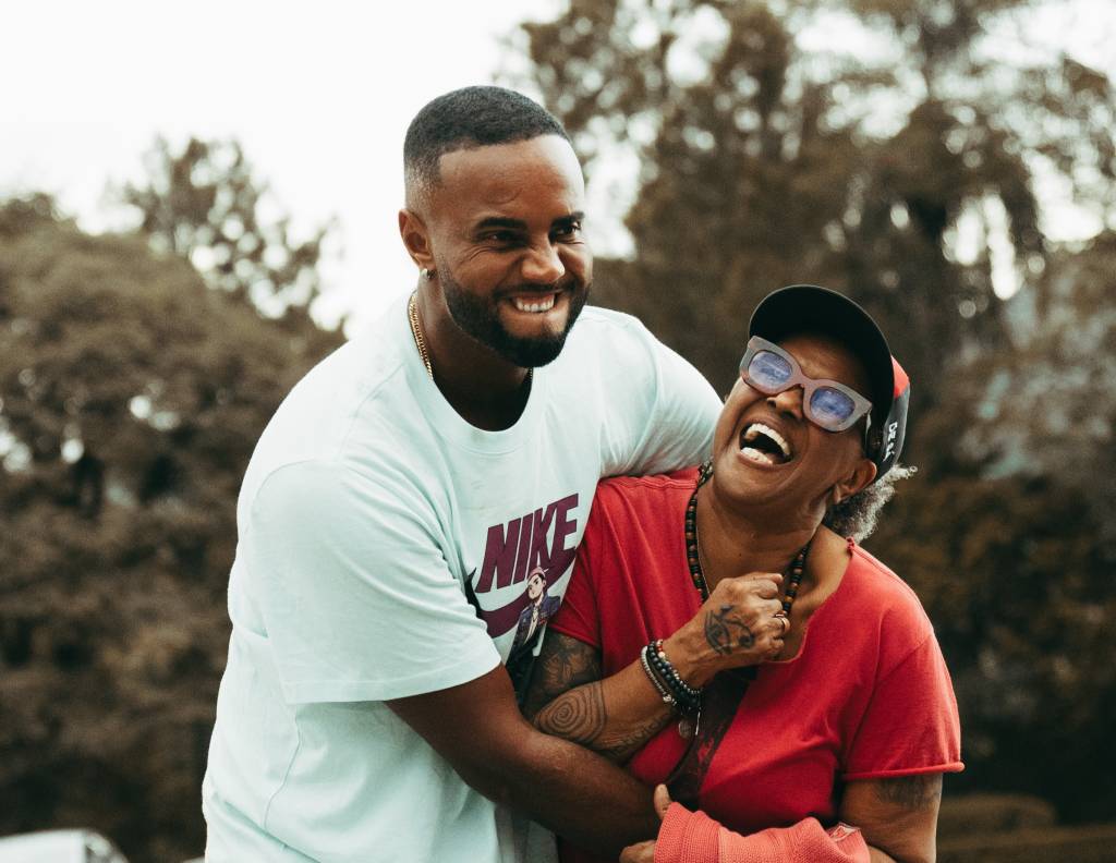 Filho de Sandra de Sá é investigado por estelionato; entenda