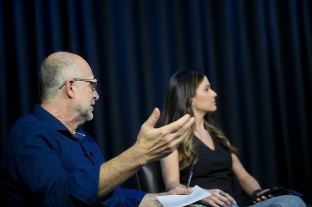 O medalhista olímpico, Bruno Fratus, durante entrevista ao programa "Amarelas On Air, com os jornalistas Fábio Altman e Marcela Rahal O medalhista olímpico, Bruno Fratus, durante entrevista ao programa "Amarelas On Air, com os jornalistas Fábio Altman e Marcela Rahal