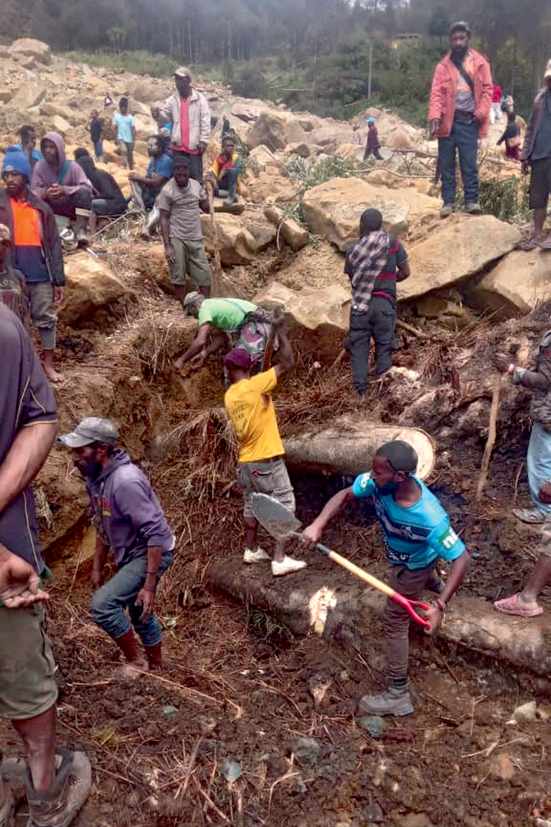 FORÇA DA NATUREZA - O deslizamento de terra em Papua-Nova Guiné, na Oceania: 2 000 mortos