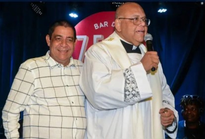 Evento de inauguração do bar do Zeca Pagodinho -